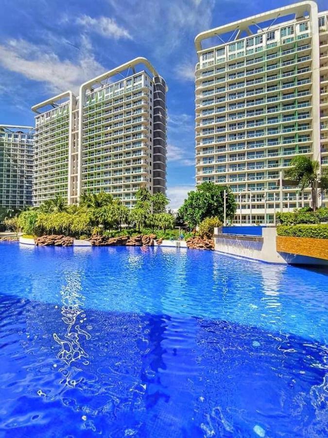 Azure Urban Resort Residences Manila Exteriör bild